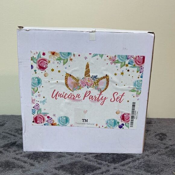Unicorn Party Decorations set of 81 NWT - Picture 9 of 15